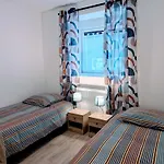 Διαμέρισμα 2 Apparts, Familles & Pros