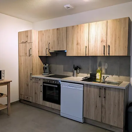 2 Apparts, Familles & Pros Apartamento