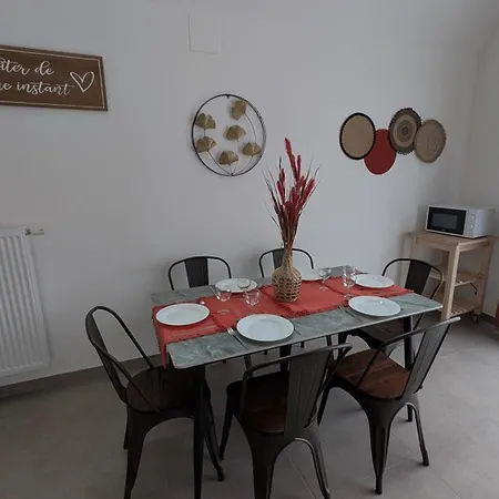 2 Apparts, Familles & Pros * Cernay (Haut-Rhin)
